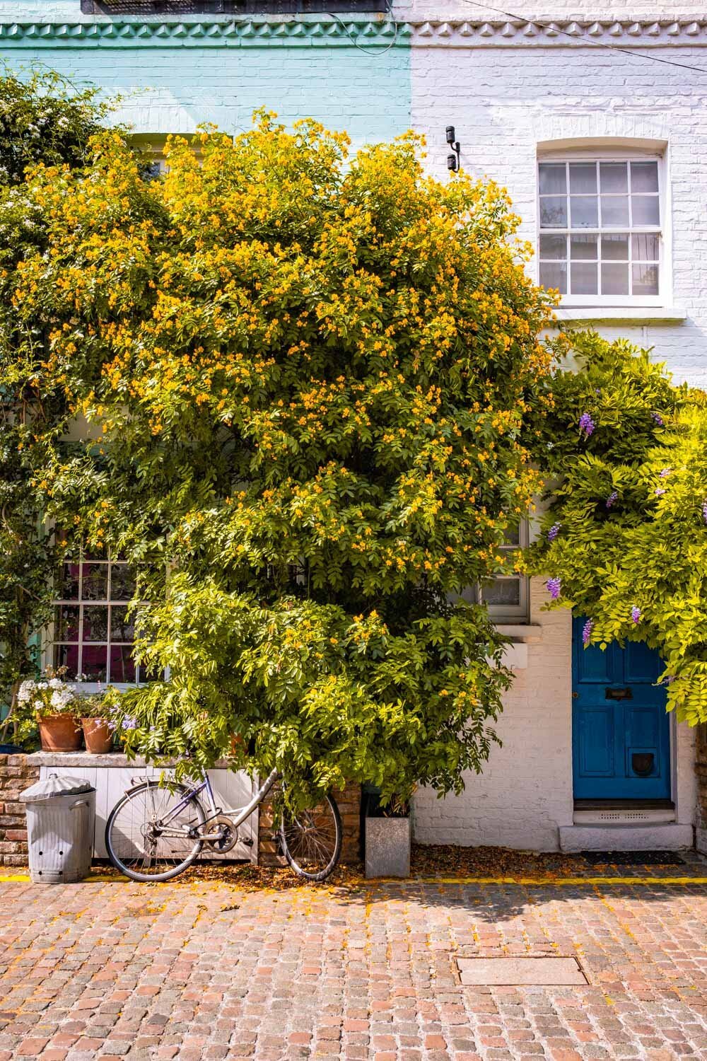 STLUKESMEWSStreetsinLondon ST LUKES MEWS Streets