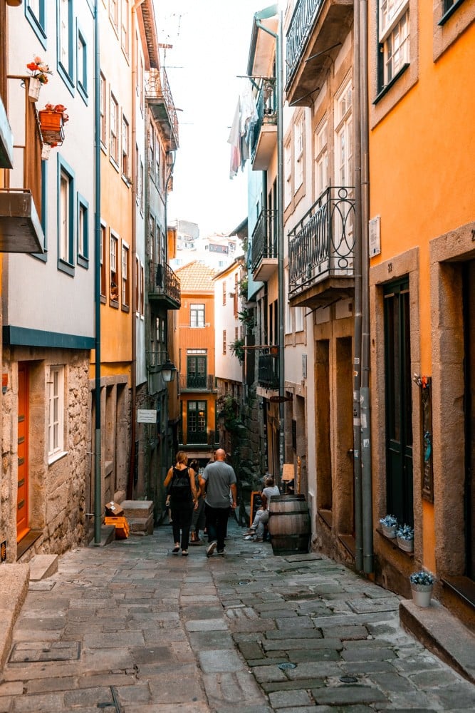 Is it safe to travel to Porto alone Is it safe to travel to Porto alone