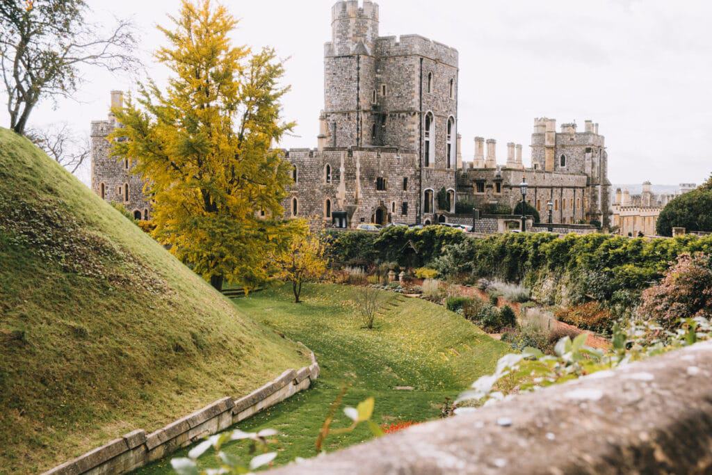 London Windsor Castle Stonehenge and Bath Full Day Tour