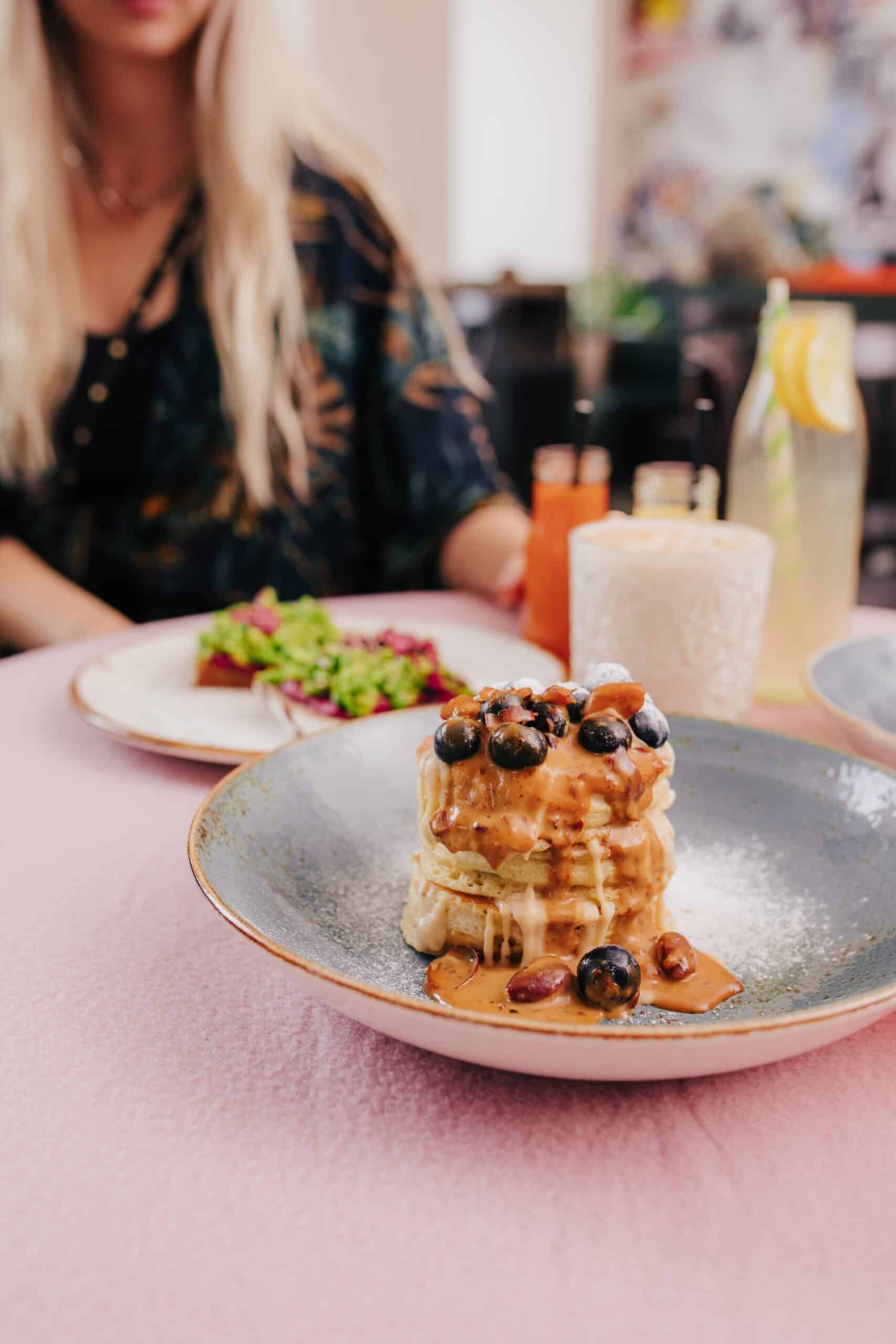 Best Shoreditch Bottomless Brunch Spots scaled Best Shoreditch Bottomless Brunch Spots scaled