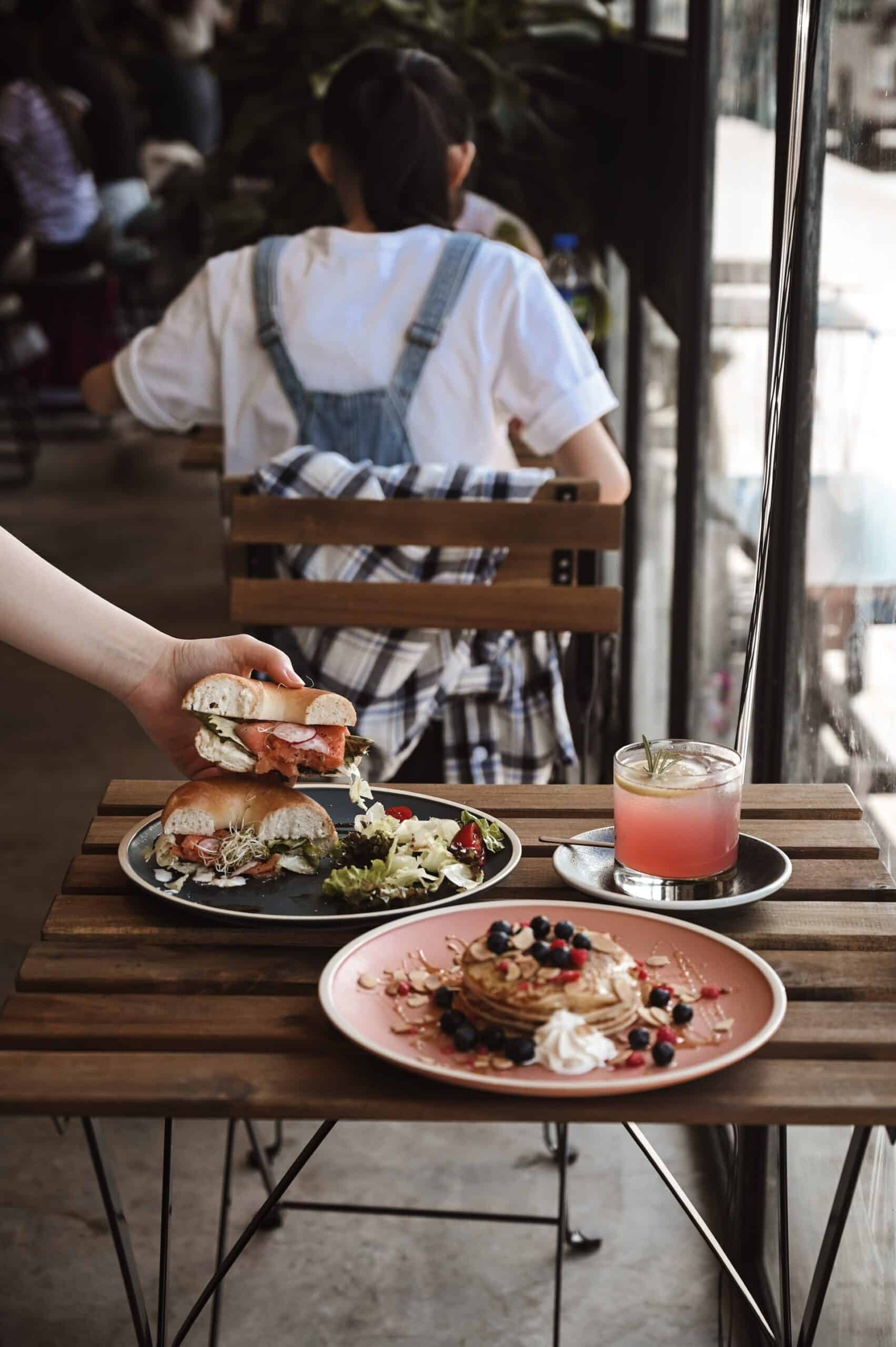 Bottomless Brunch in London Bridge scaled