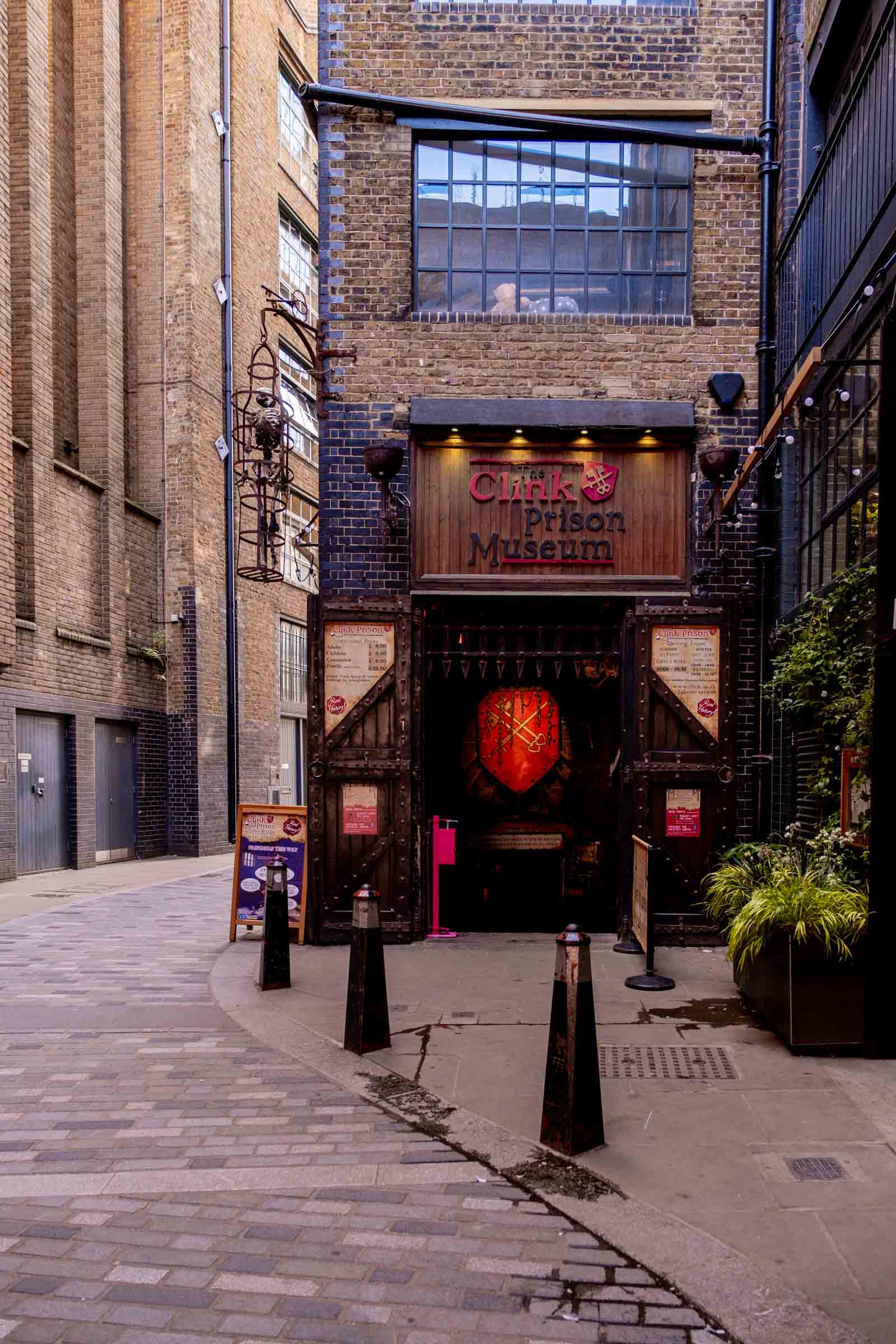 The clink prison museum entrance