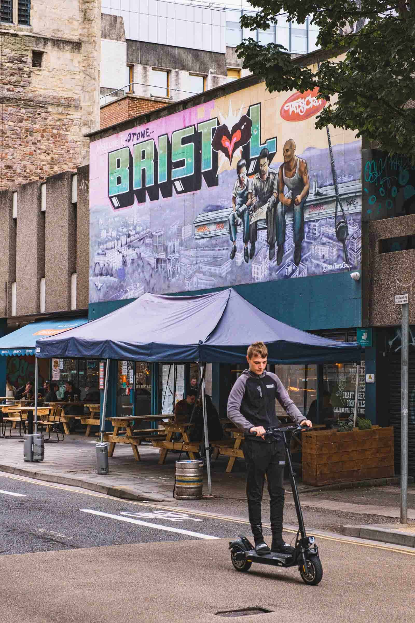 Murals on Quay Nelson Street Murals on Quay Nelson Street