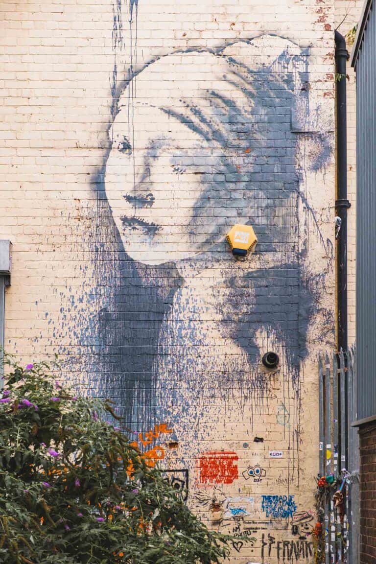 Banksy in Bristol: Self-Guided Walking Tour & Artwork Locations