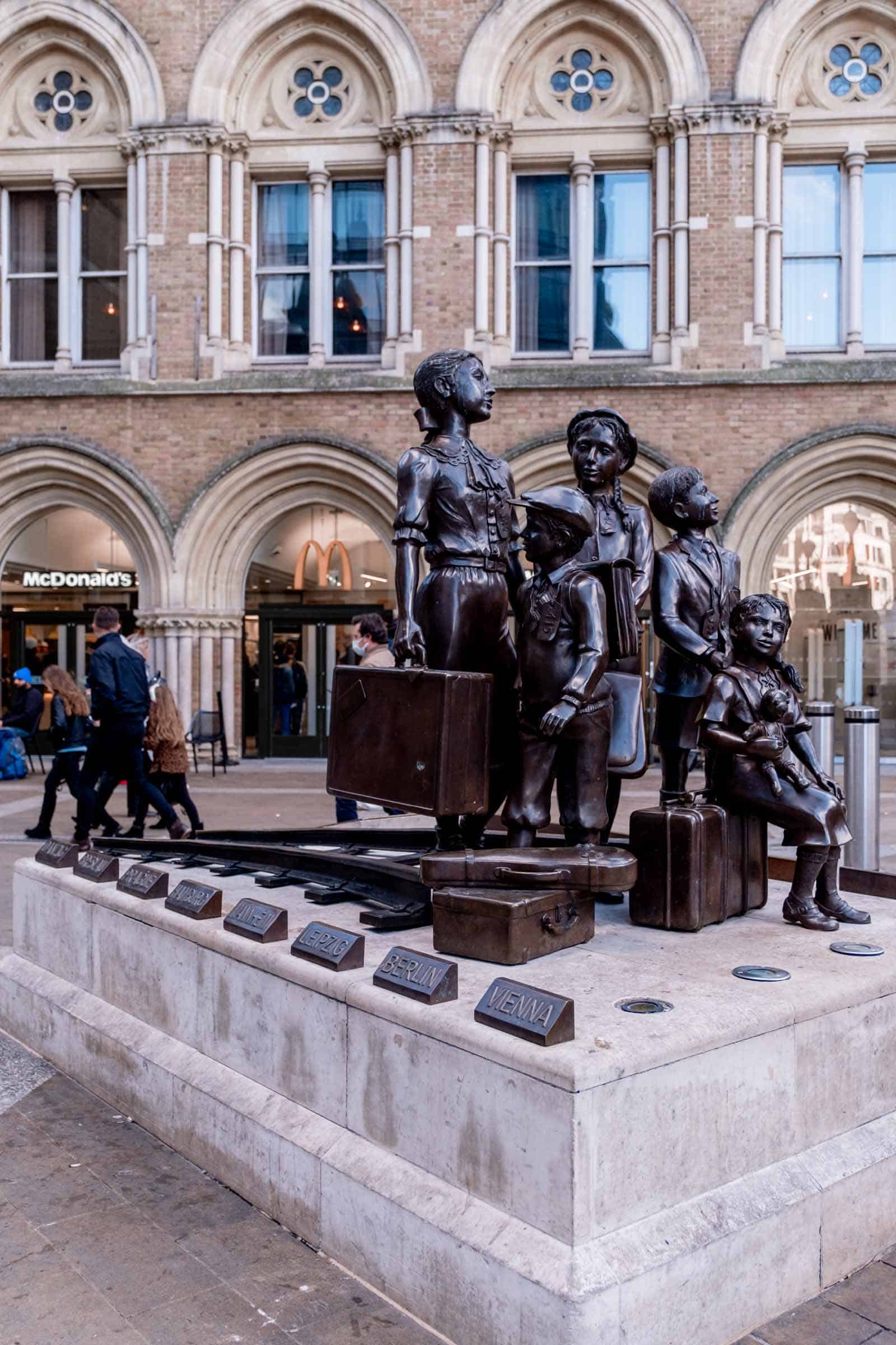 Kindertransport The Arrival Memorial Kindertransport The Arrival Memorial