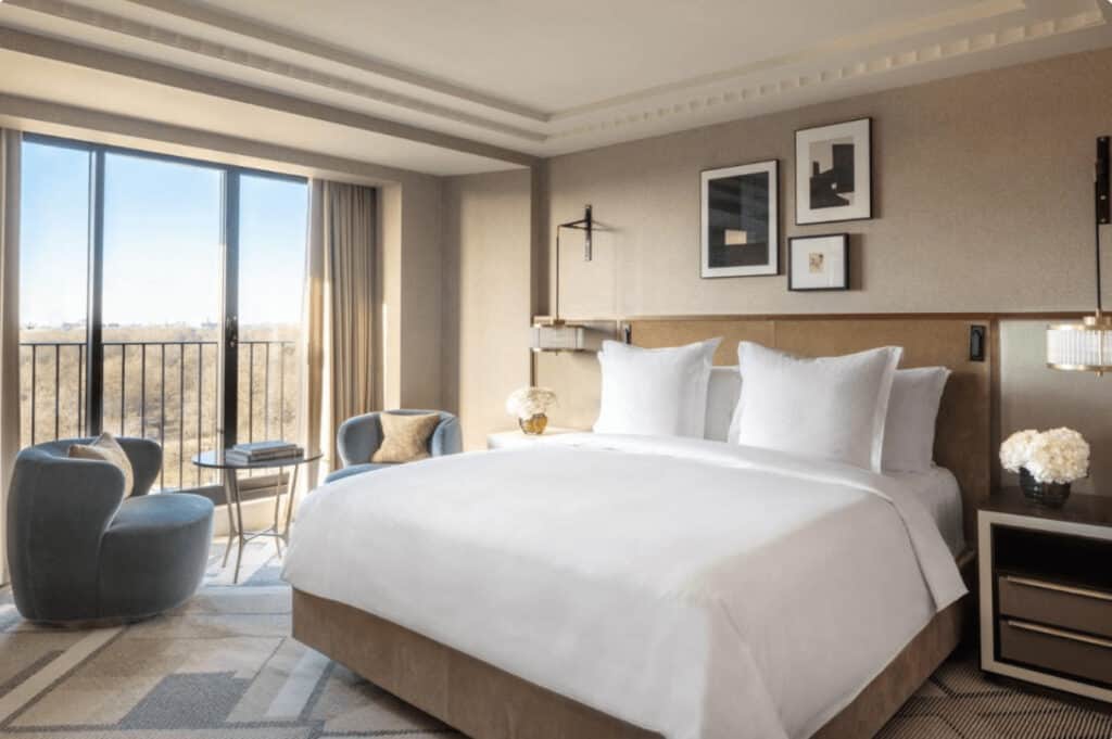 FOUR SEASONS HOTEL FOUR SEASONS HOTEL