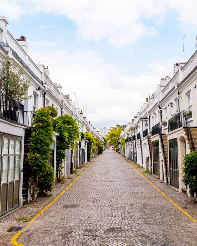 Holland Park Mews