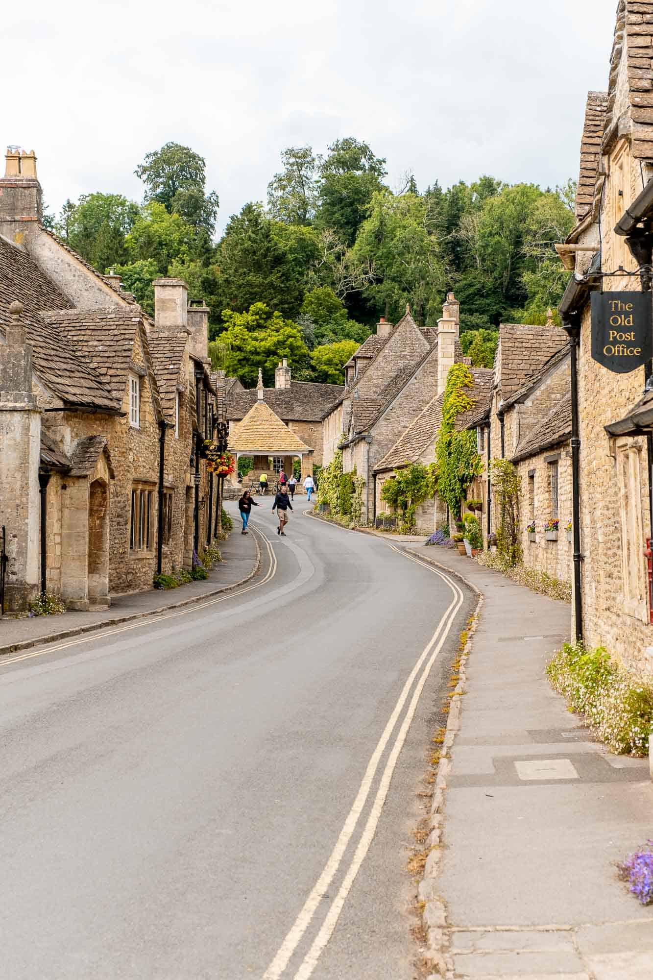 Is Cotswolds Worth Visiting