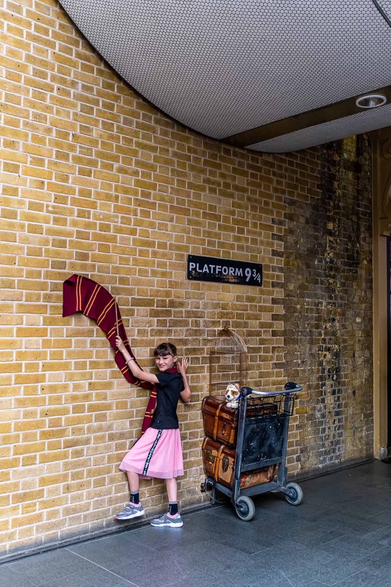 Visit Platform 9 ยพ Visit Platform 9 ยพ King's Cross Station