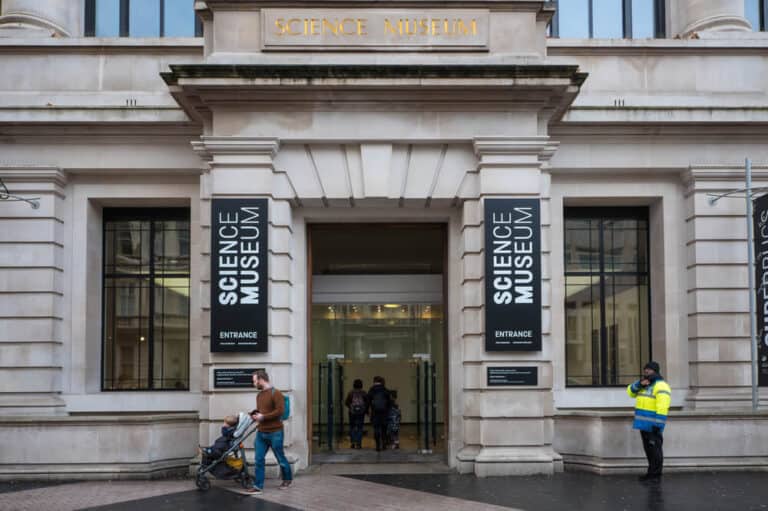 30 Free Museums In London You Should Visit!