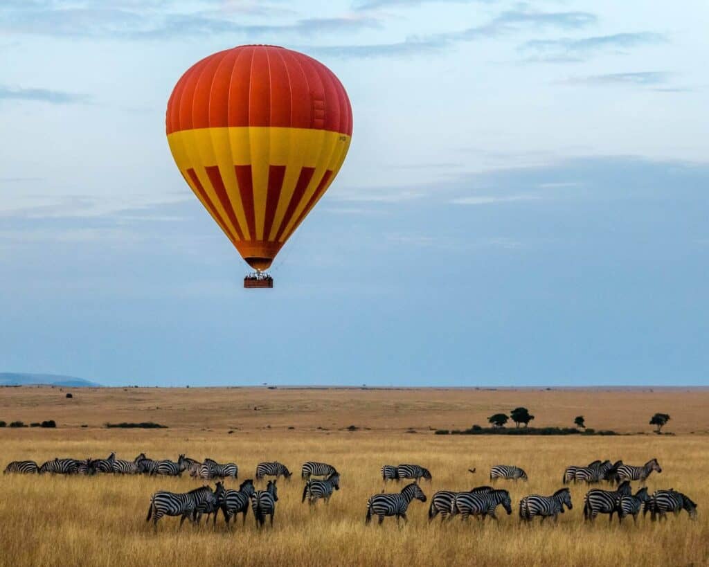 Kenya air ballon over safaris land in Kenya