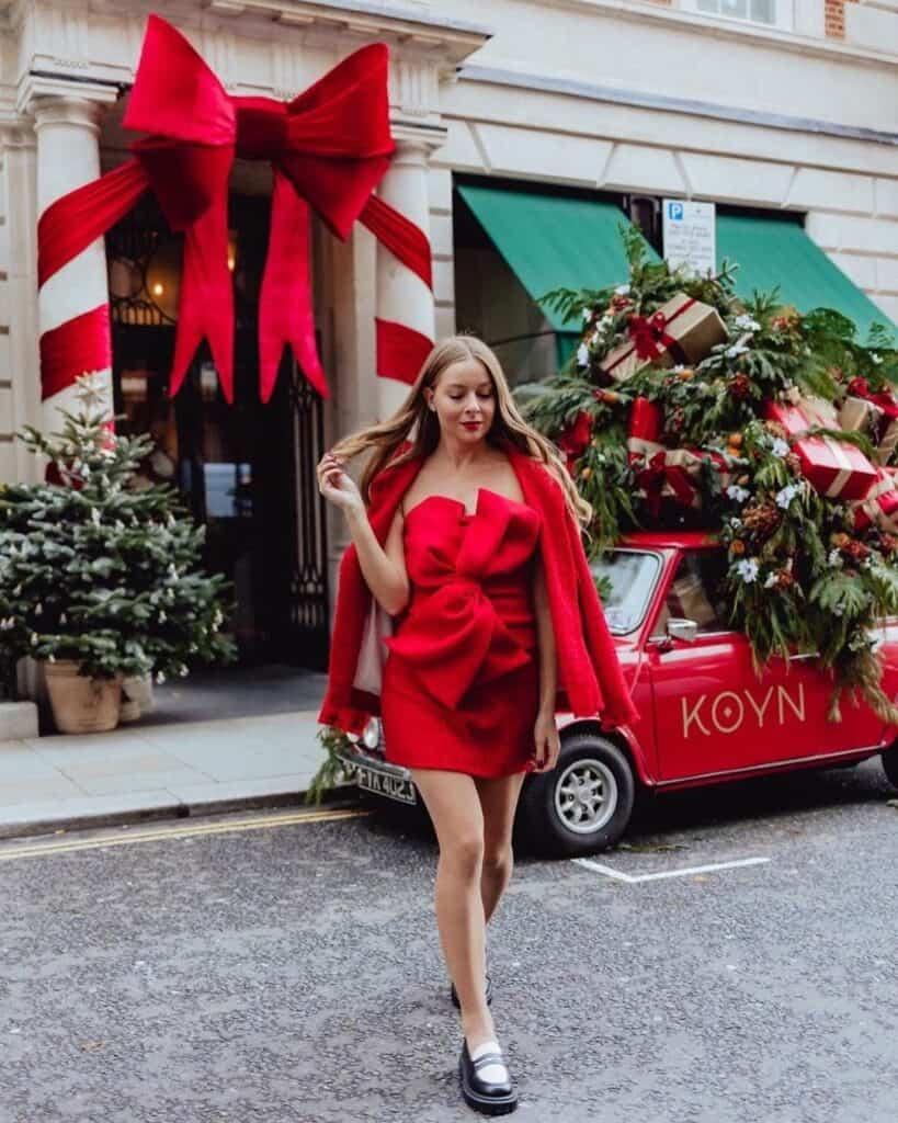 Christmas Outfits in London 13
