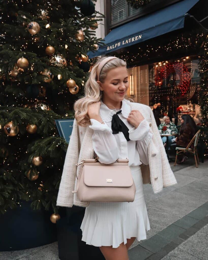 Christmas Outfits in London 5