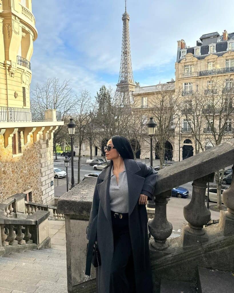 Elegant Parisian Outfits Winter 4