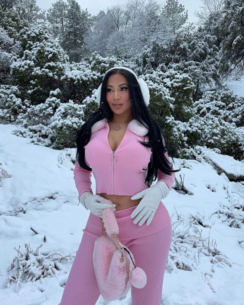 Europe Winter Outfits 12