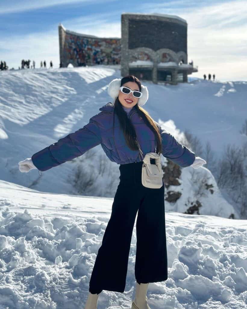 Europe Winter Outfits 15