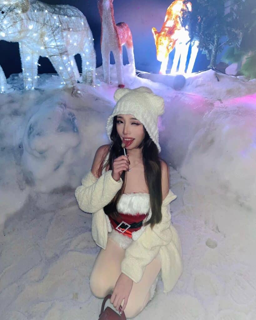 Korean Christmas Outfits 7