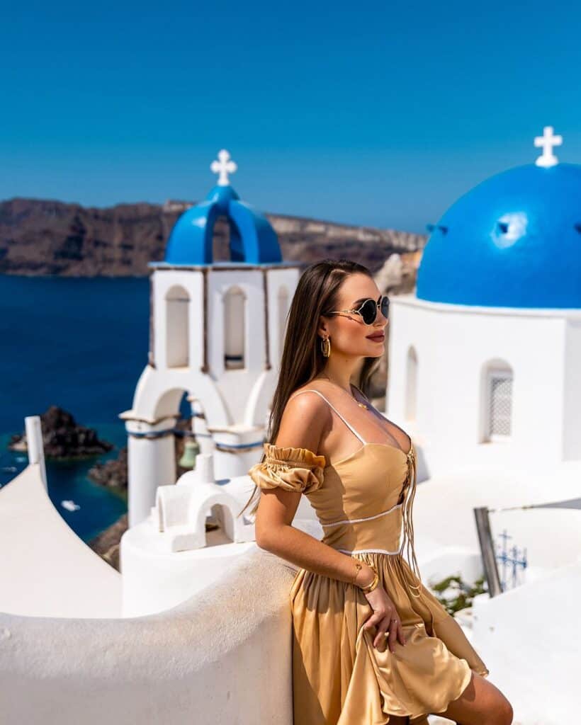 Santorini Outfit Ideas 13