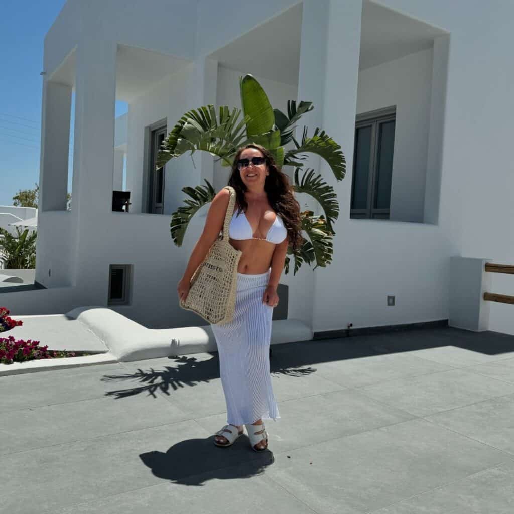 Santorini Outfit Ideas 17