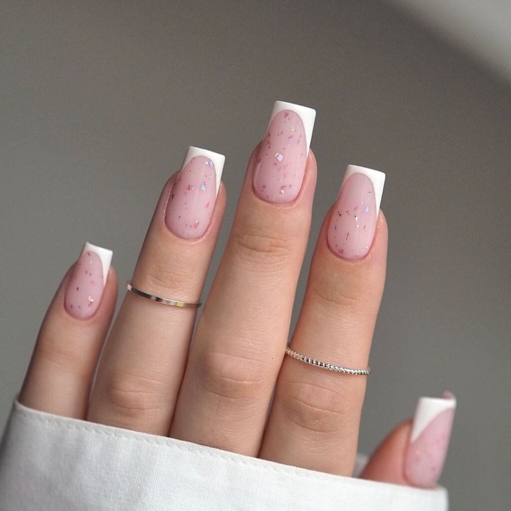 london gir aesthetic nails 9