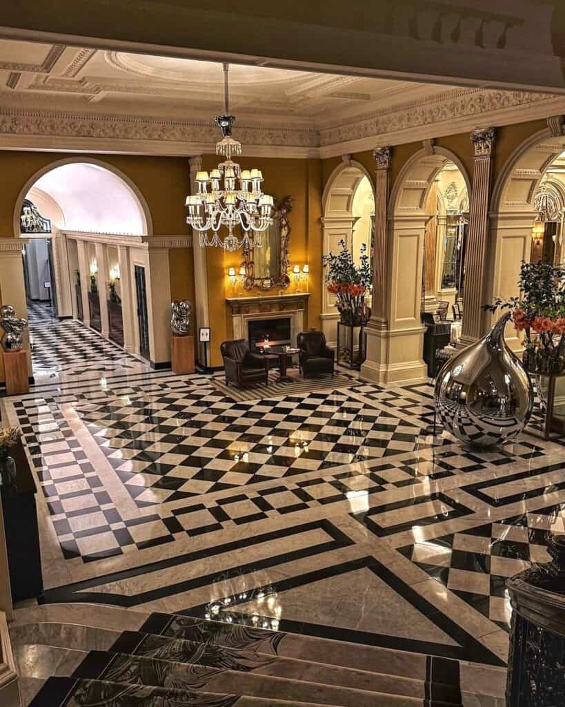 Where to Stay in London for Christmas 13