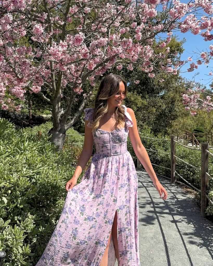 Cherry Blossom Outfits For Women 3