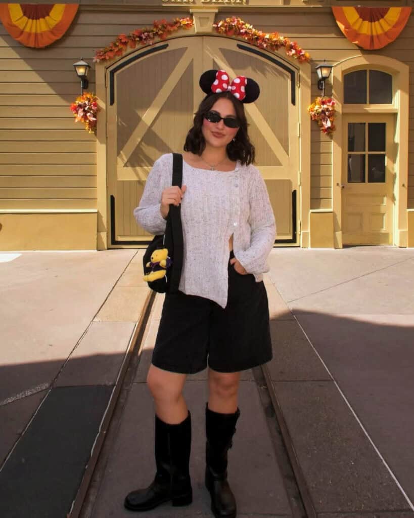Disneyland Outfits For Women 13