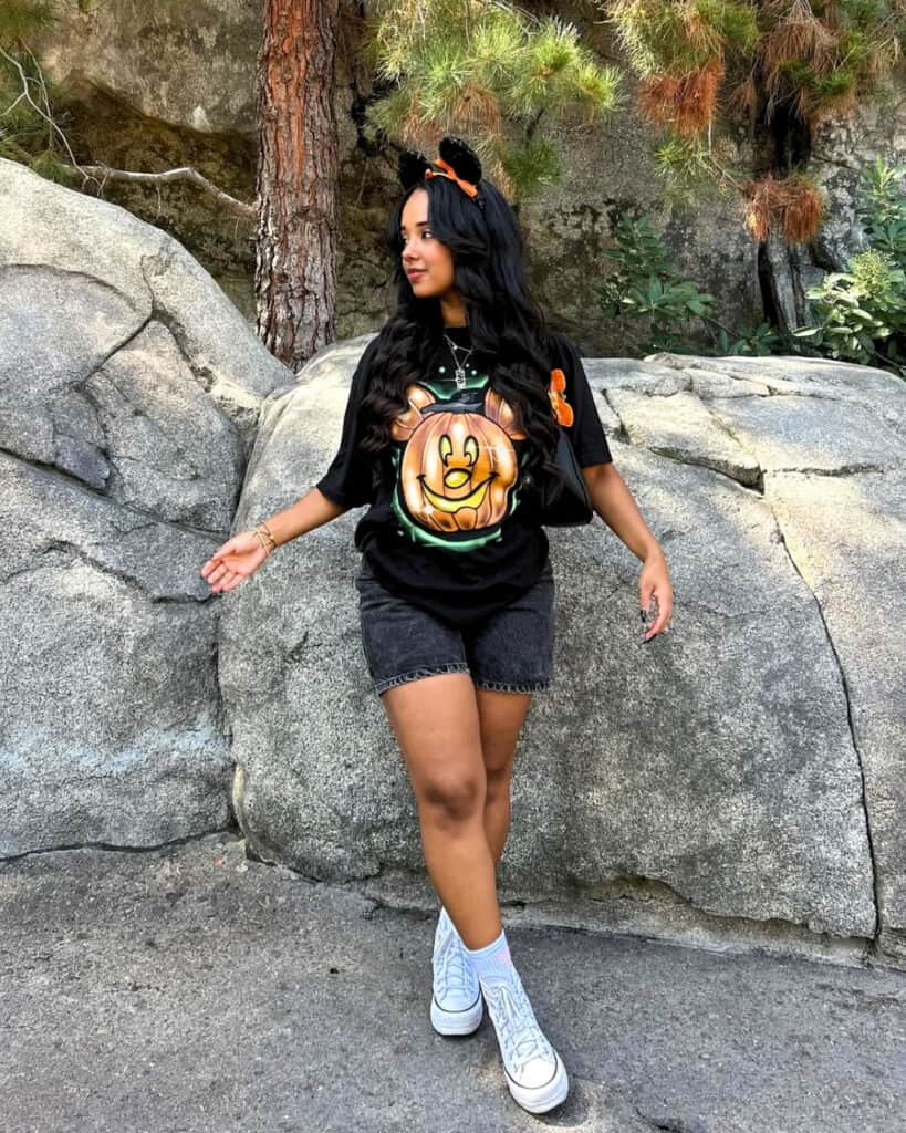 Disneyland Outfits For Women 6