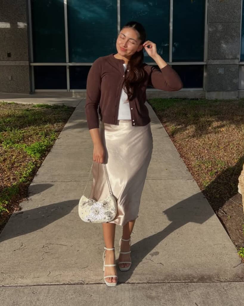 Modest Outfits For Women 7
