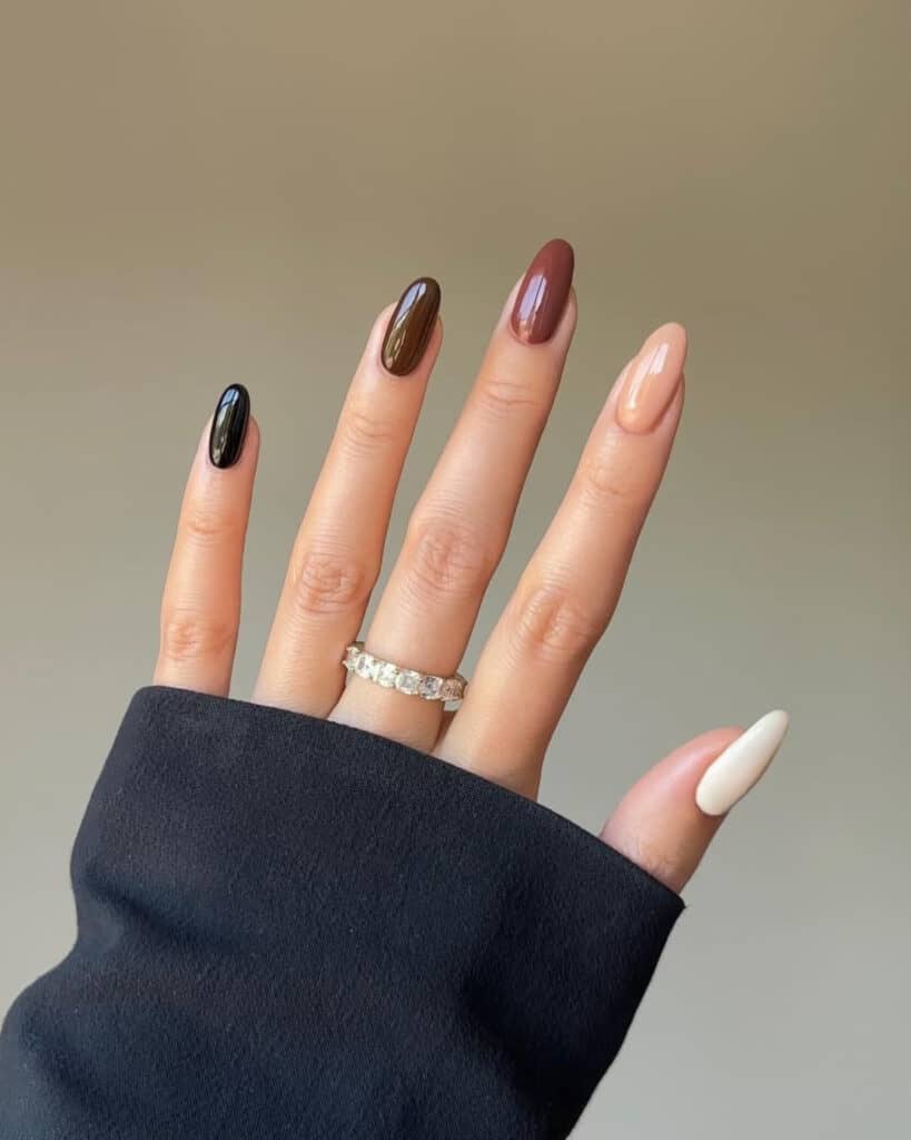 Neutral Nails For Women 11