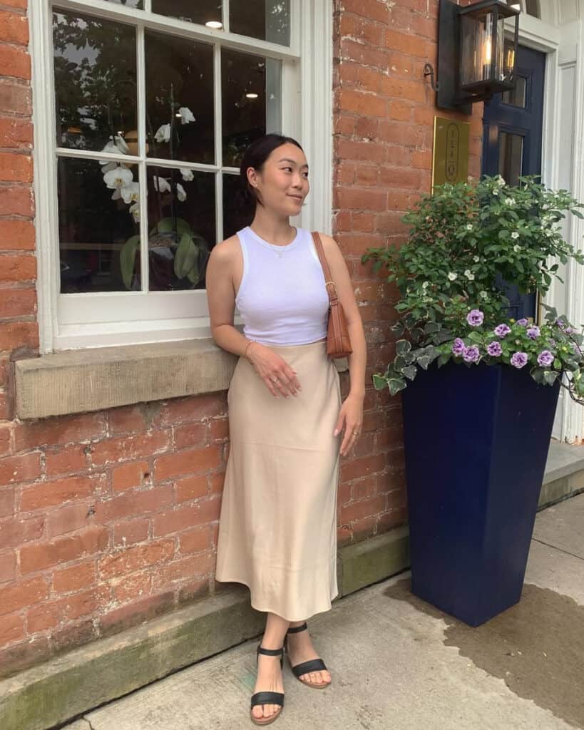 Slip Skirt Outfits For Women 9