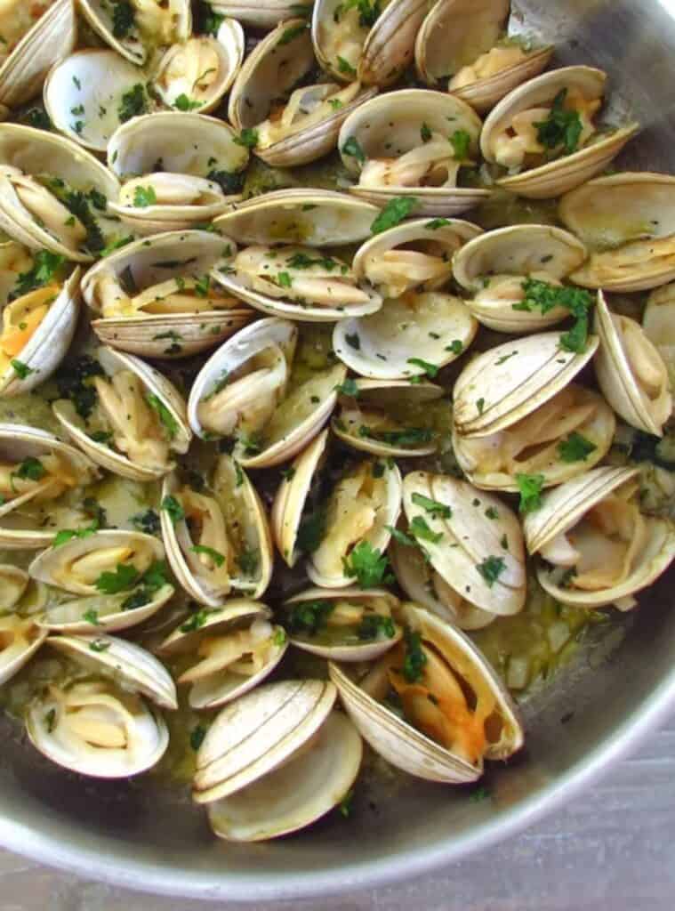 22 portuguese easter recipes lemon garlic steamed clams