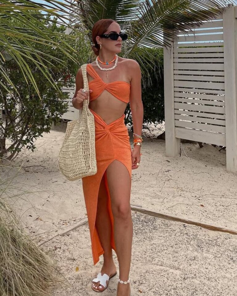 27 Caribbean Vacation Outfits To Keep You Stylish Without Effort!