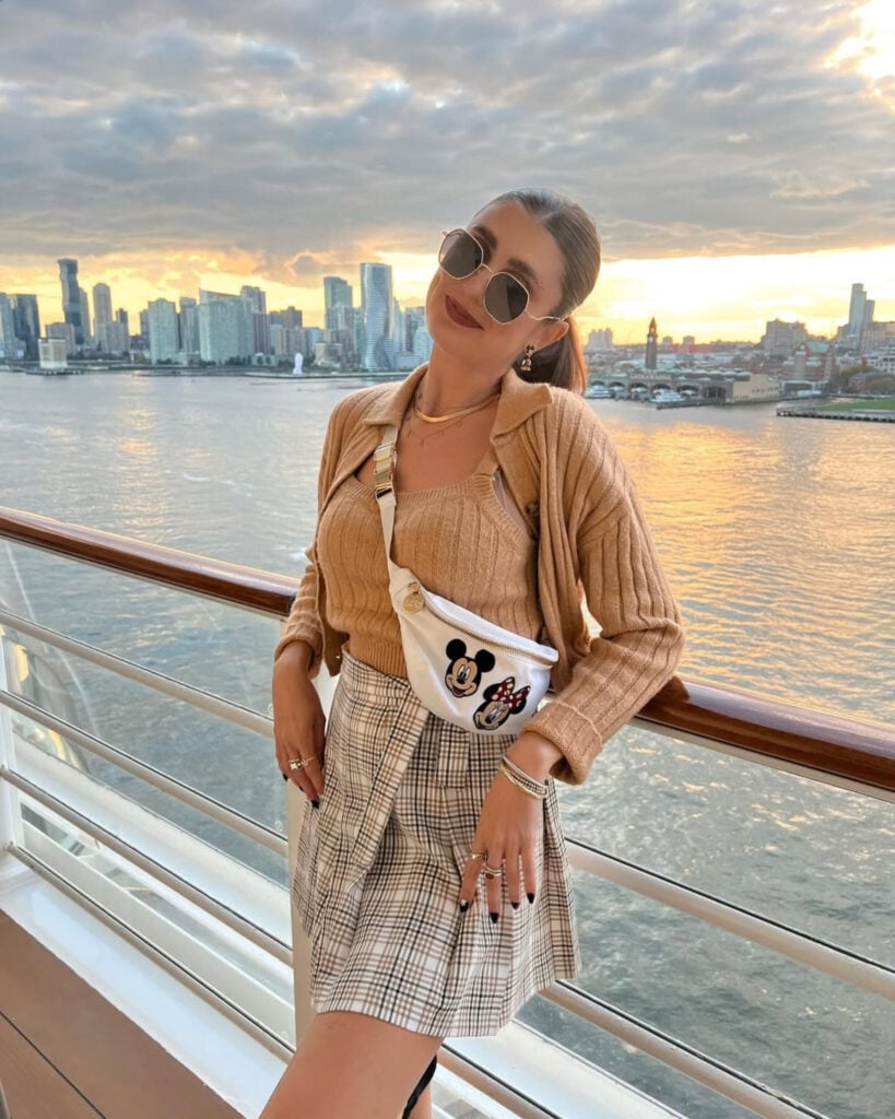 Cruise Ship Outfits 17 20250227 062300 0016