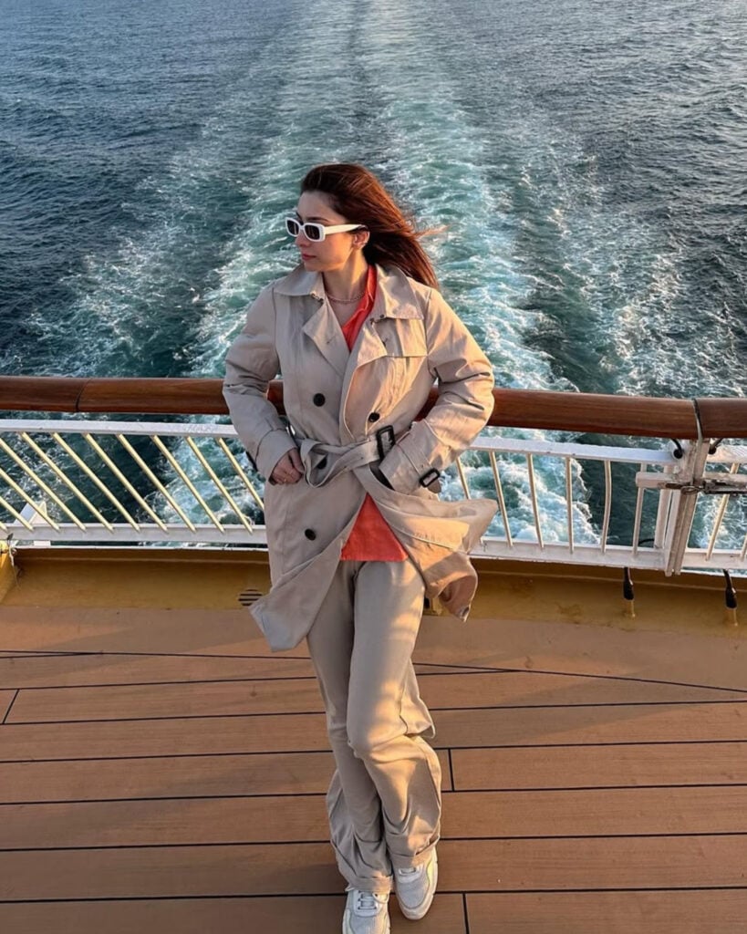 Cruise Ship Outfits 7 20250227 062254 0006