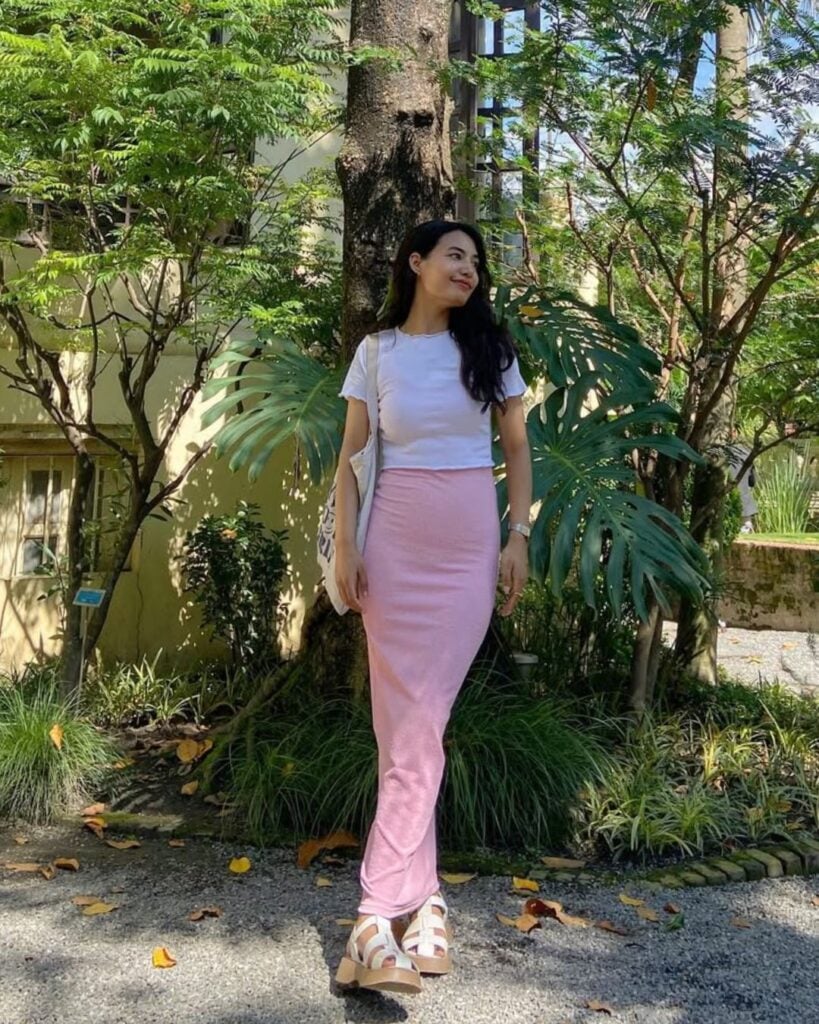 Modest Summer Outfits 12