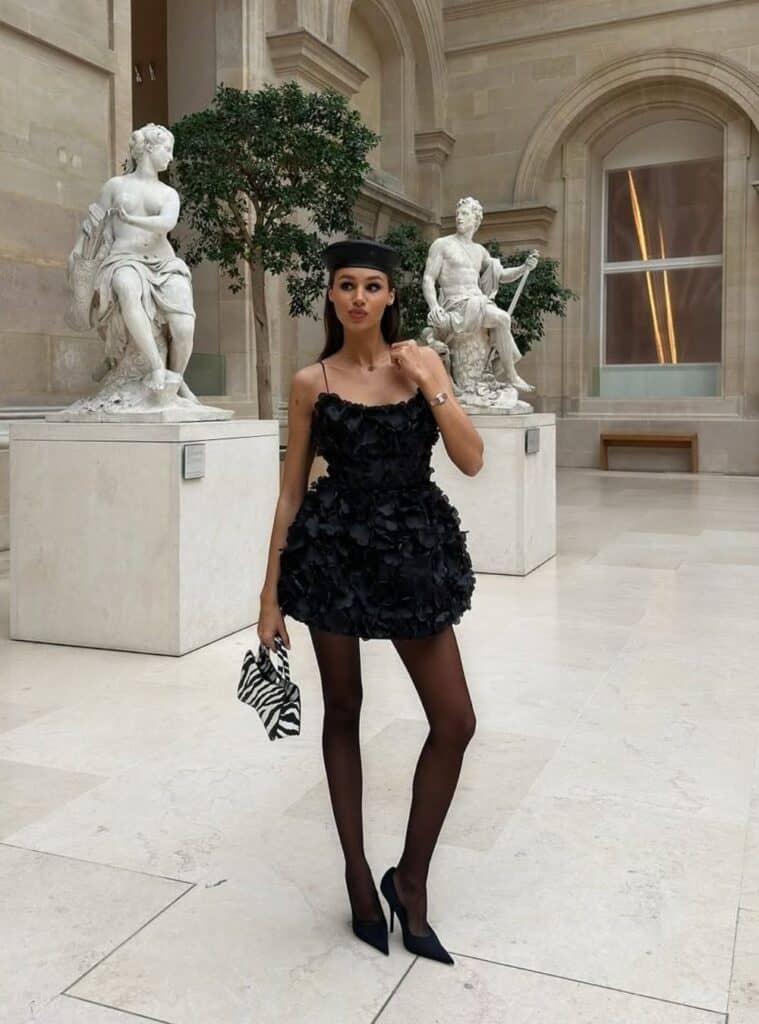Museum Outfits 6