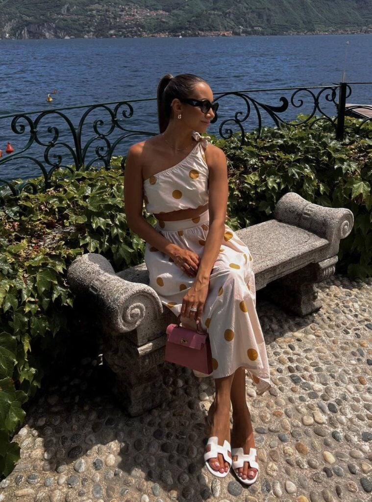 italy summer outfits 28