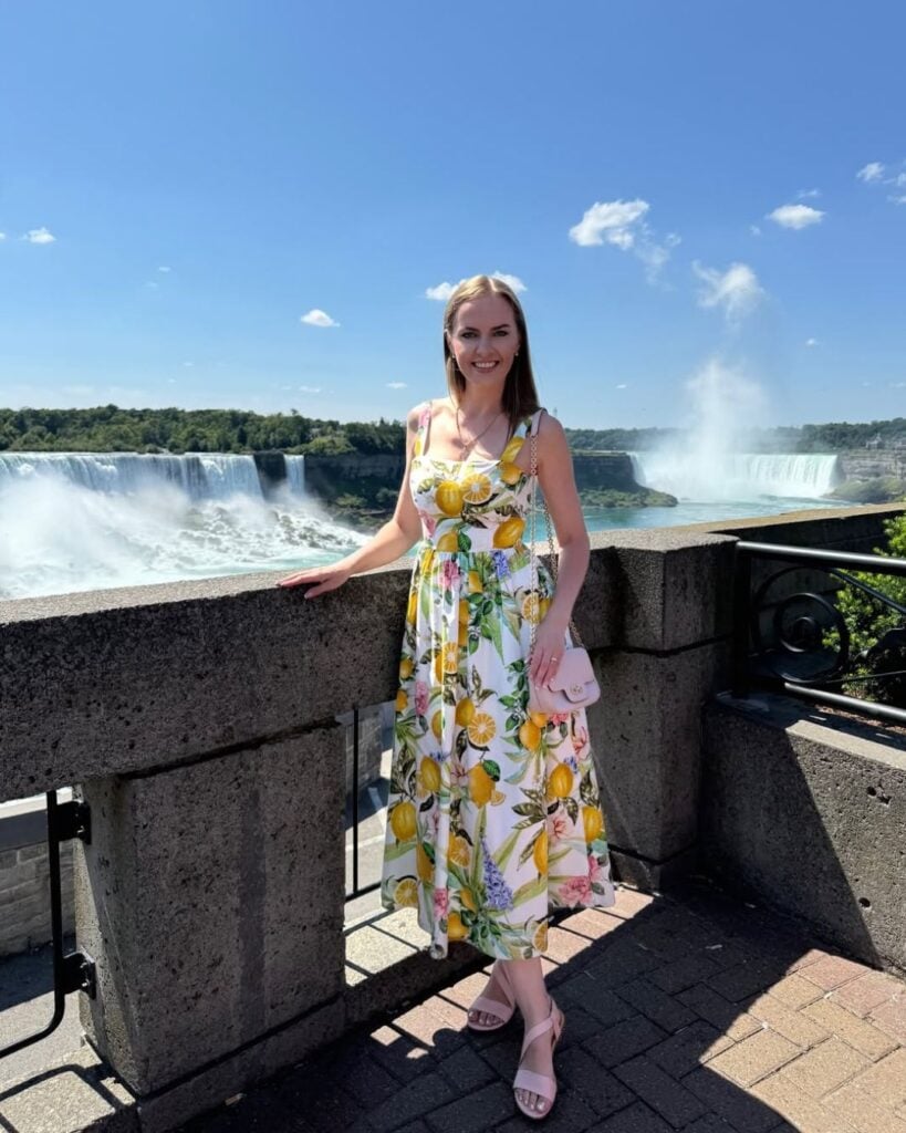 niagara falls outfits 3