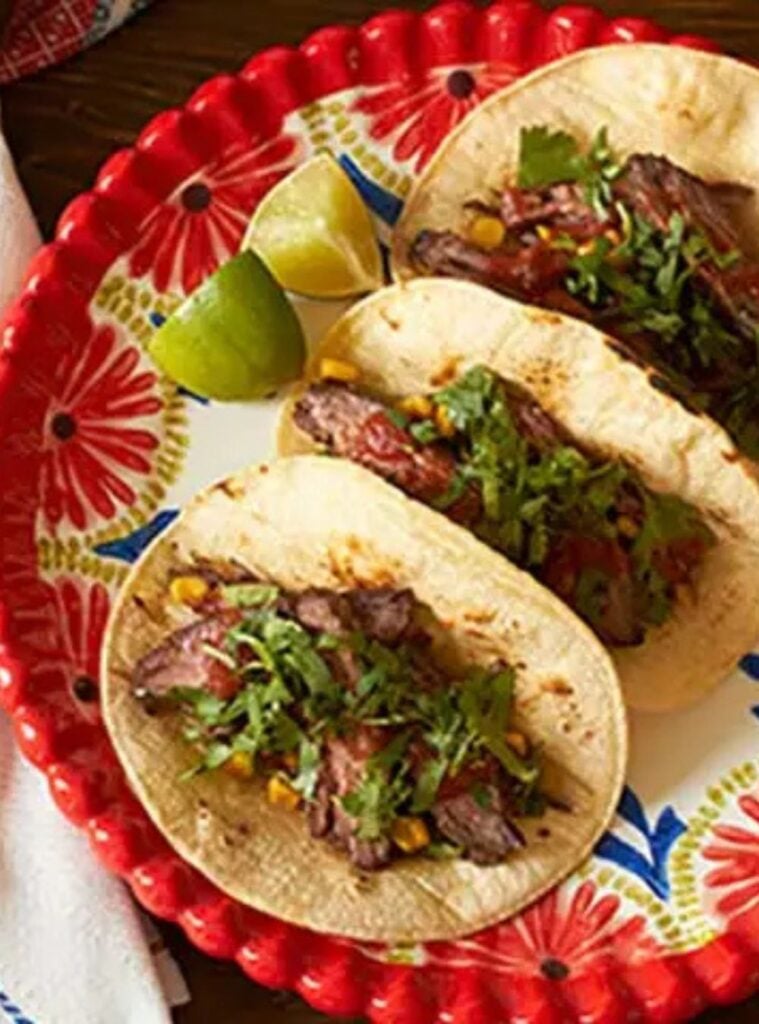 carne asada tacos with salsa roja