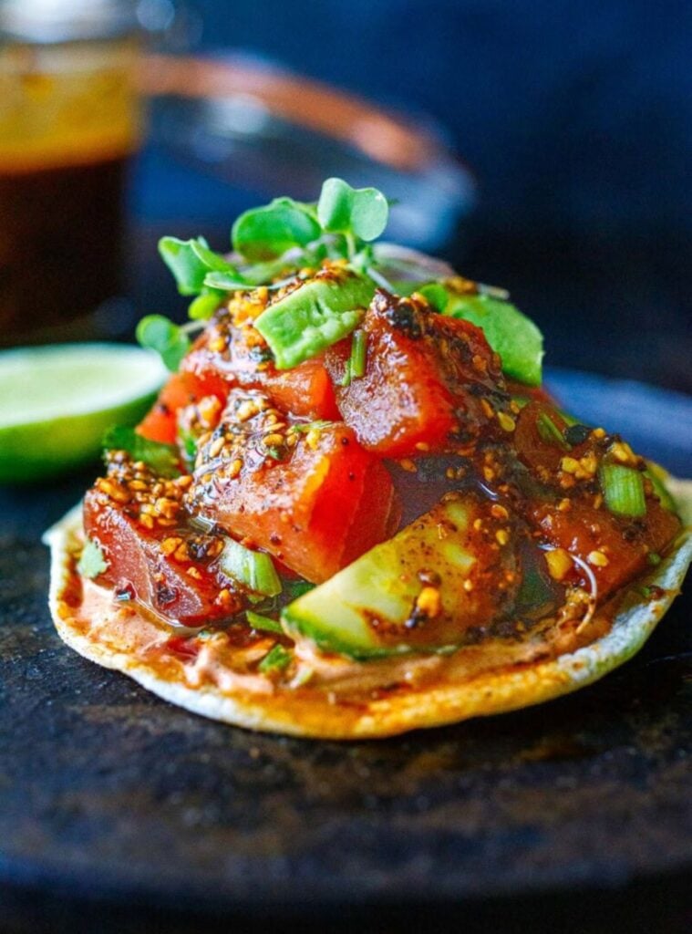 tuna tostadas (tostadas de atún)
