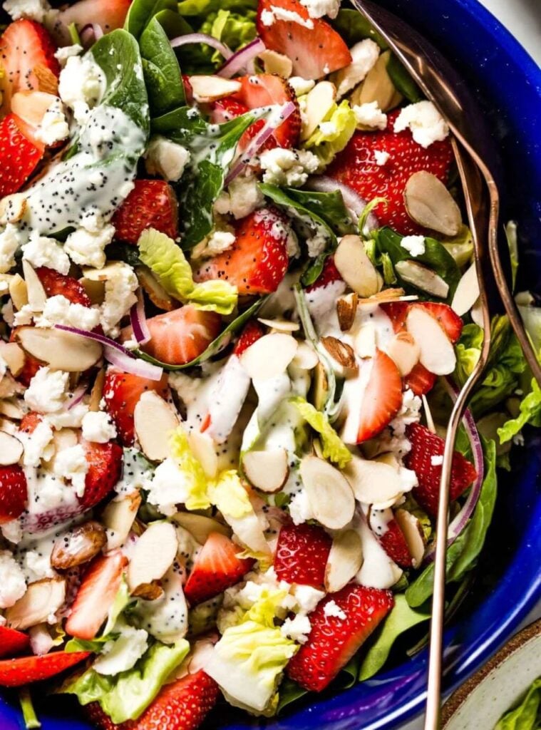 strawberry spinach salad with poppy seed dressing