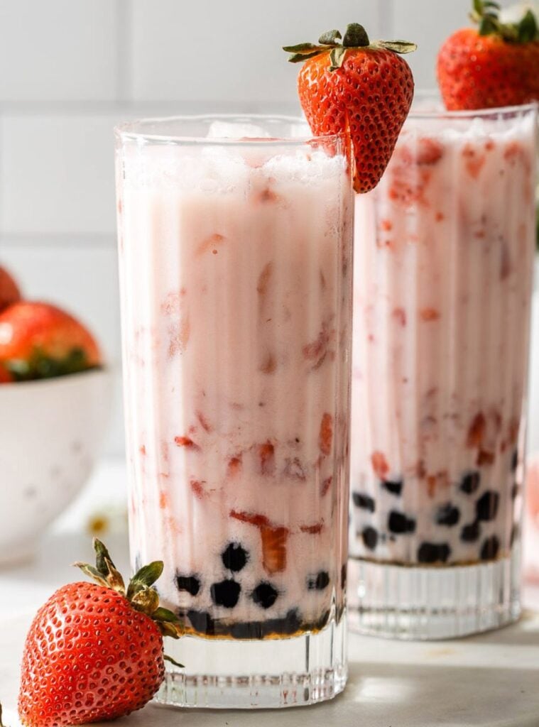 strawberry milk tea
