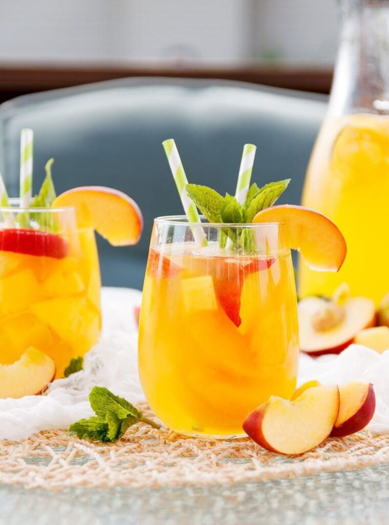 peach mango sangria
