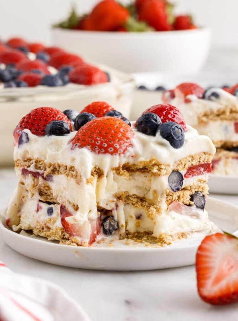 mixed berry icebox cake