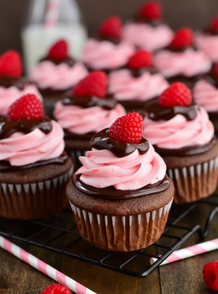 raspberry chocolate cupcakes