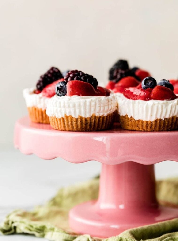 mini no-bake cheesecakes