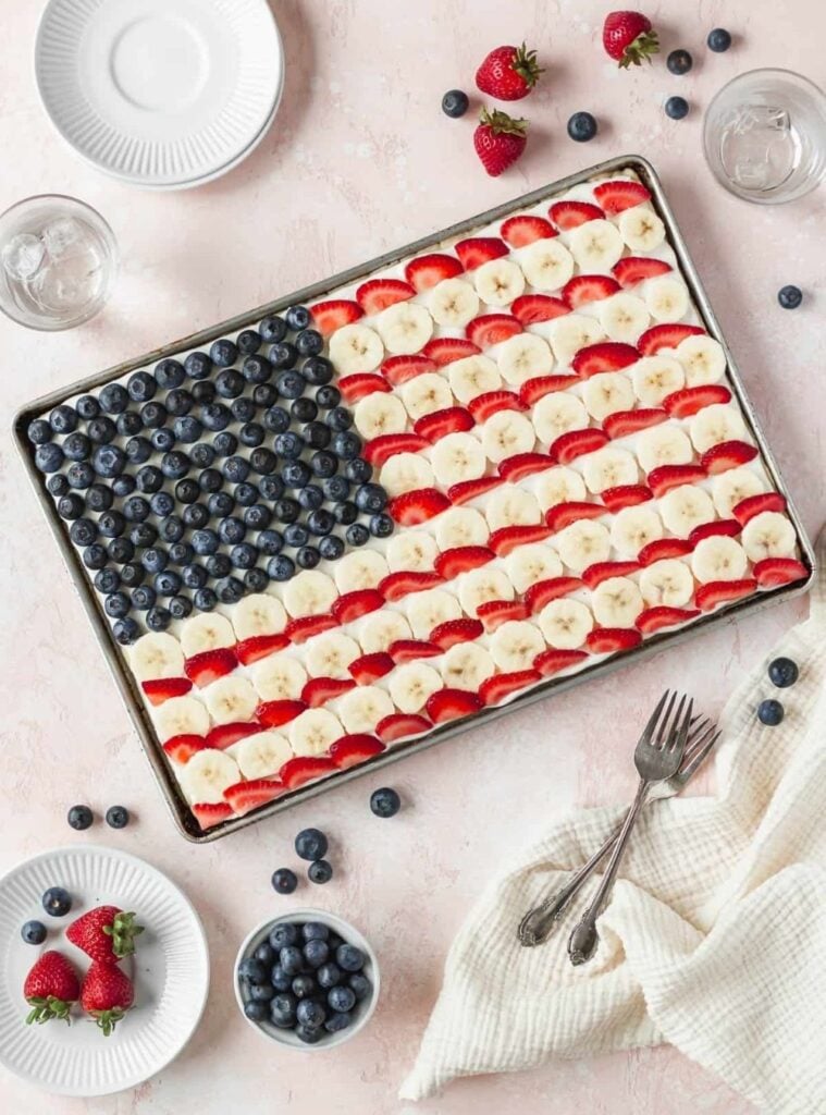 american flag fruit pizza