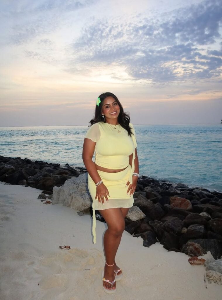 yellow crop top + mini skirt + flip flops
