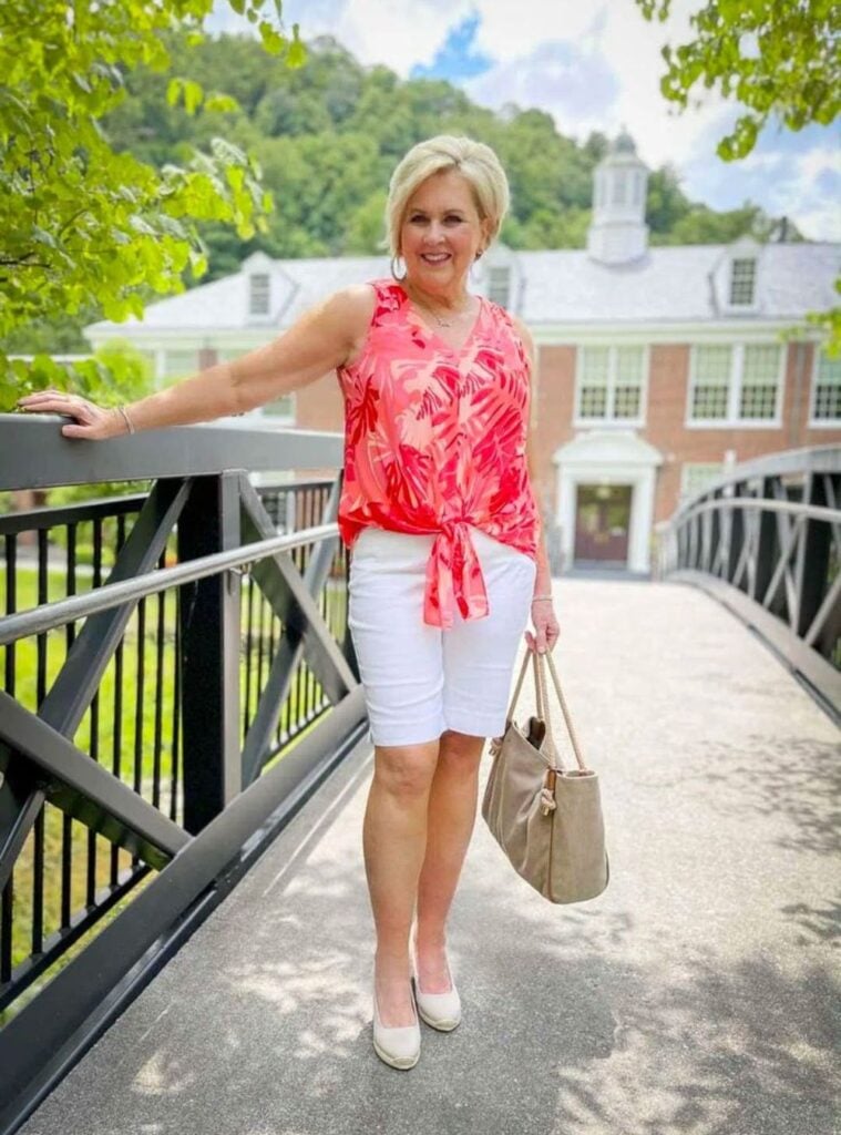 Summer Outfits for Women Over 50 23 1